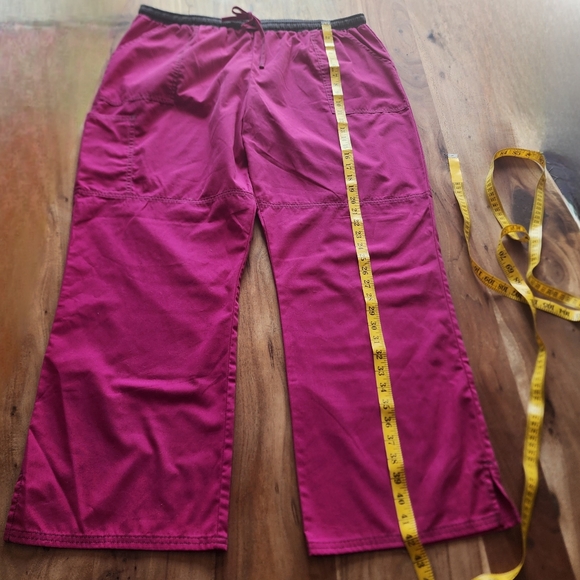 Pink scrub cargo pants/ medical uniform, flare legs, size 1X - Picture 6 of 6